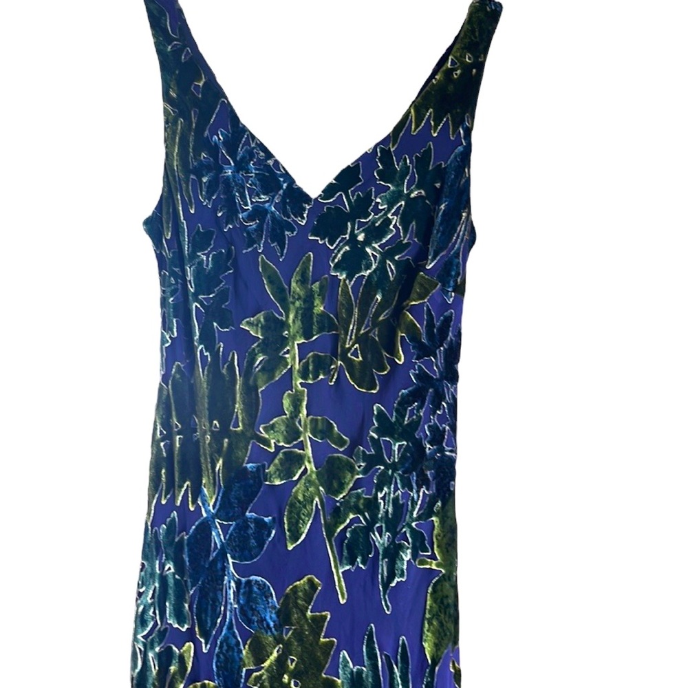 Cachet crushed velvet dress size 8 in good condition